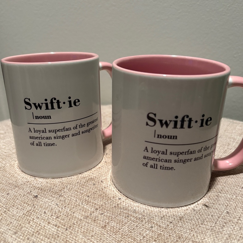 💕 Swiftie Pink and White Mug Duo for fans💕✨